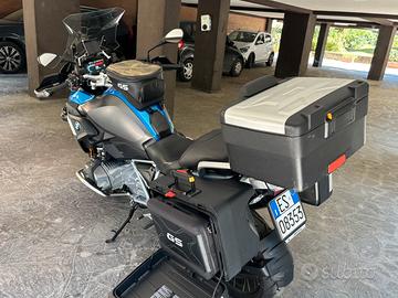 BMW R 1250 GS colore blu