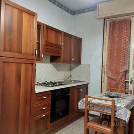 Singola, autonoma a pochi passi dalla stazione