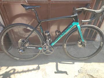 bici da corsa in carbonio MEGAMO RAISE 10