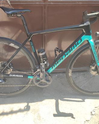bici da corsa in carbonio MEGAMO RAISE 10