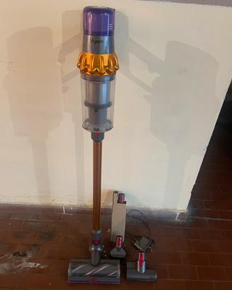 Dyson v15