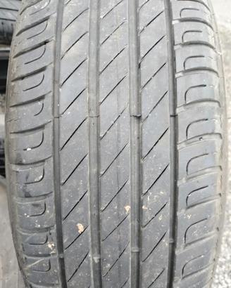 treno di gomme Kleber 185/65/R15 usate