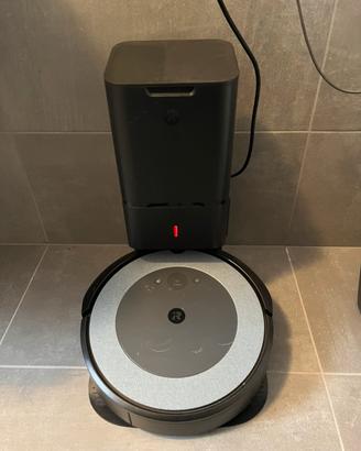 Robot Roomba i3+ clean Station