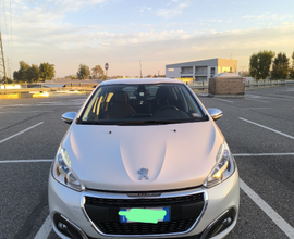 Peugeot 208 1.6 75cv per neopatentati