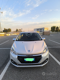 Peugeot 208 1.6 75cv per neopatentati