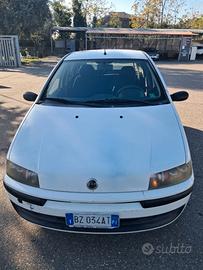 FIAT PUNTO ANNO 2002 CON IMPIANTO A GAS