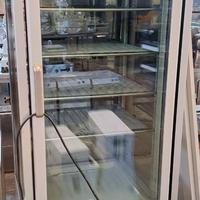 Vetrina pasticceria verticale