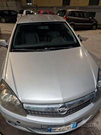 Opel Astra Coupe 2007