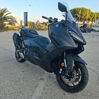 Yamaha T Max 560 - 2023