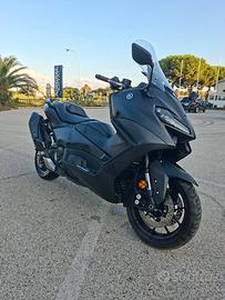 Yamaha T Max 560 - 2023