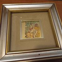 disegno su foglia in oro 