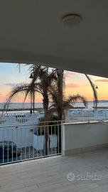 Appartamento fronte e vista mare