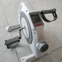 macchina cardio cyclette da seduto