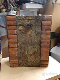 Contenitore porta bottiglie da tre.