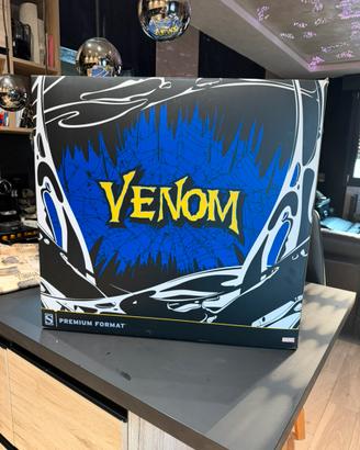 VENOM PREMIUM FORMAT FIGURE SIDESHOW