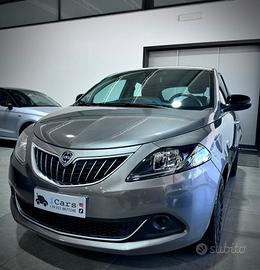 Lancia Ypsilon 1.0 70CV Hybrid Silver