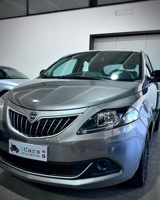 Lancia Ypsilon 1.0 70CV Hybrid Silver