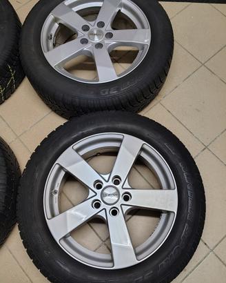 4 cerchi in lega Dezent 215/50 R17