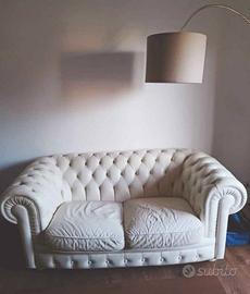 Divano Chesterfield 