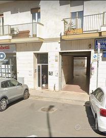 Via Tuveri posto auto