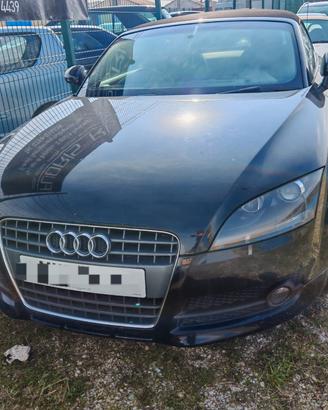 Audi TT 8j cabriolet 2.0 tfsi bwa per ricambi (2A)
