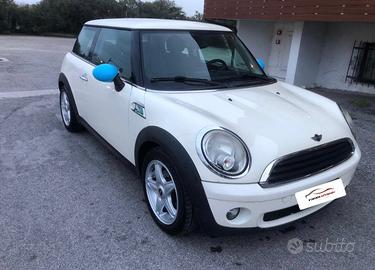 MINI 1.6 BENZINA