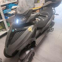 Scooter Piaggio Mp3 300