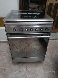 cucina smeg con forno Ventilato e grill .
