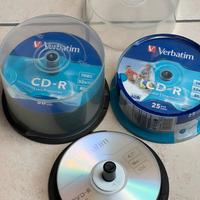 due confezioni di CD-R  e una di DVD-R