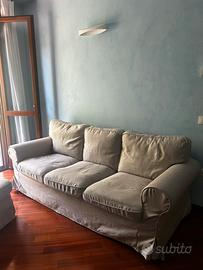Divano 3 posti e pouf