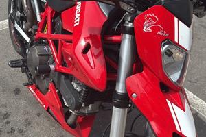 Ducati hypermotard 796