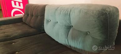 Divano vintage in velluto verde
