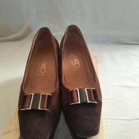 Scarpe eleganti marroni nuove