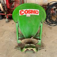 Spandiconcime cosmo trattore