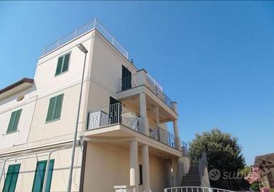 Bilocale zona conchiglia a san vincenzo