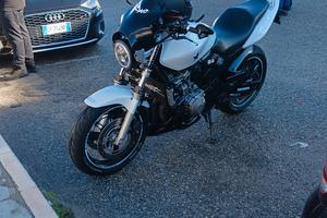 honda,hornet  600 2004