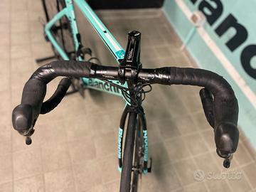 Bici Aria Disc in Carbonio