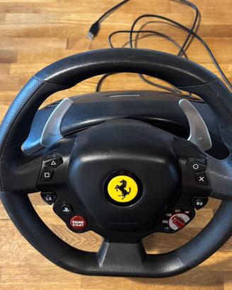 Volante con pedali della thrustmaster ( ferrari )