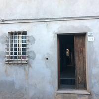 Casa con magazzino garage