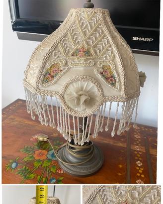 Lampada da tavolo vintage stile vittoriano