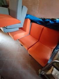 10 poltroncina modello discoteca senza braccioli.