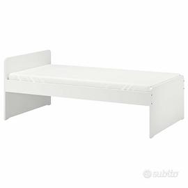 letto ikea slakt con doghe