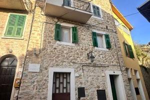 Appartamento di 70 m² con 4 locali a Vallebona