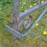 Supporto da parete per insegna di locale/bar