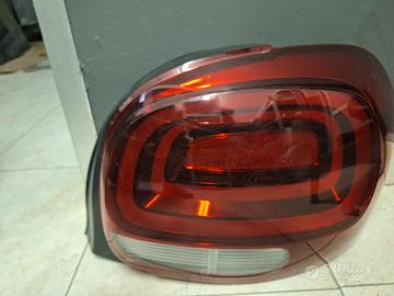 Faro Posteriore DX Citroen C3