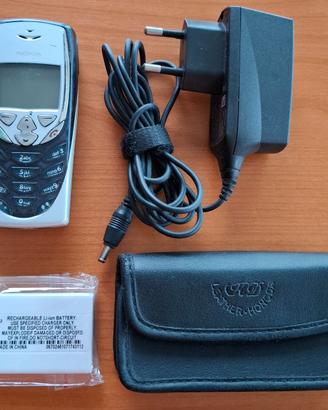 NOKIA 8310 + batteria Nuova