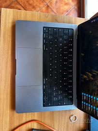 Macbook pro M2 Pro 14’ (2023)16gb ram,512gb ssd