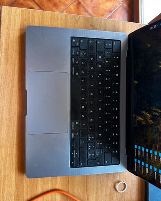 Macbook pro M2 Pro 14’ (2023)16gb ram,512gb ssd