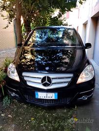 Mercedes B 150
