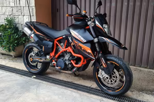 KTM 990 Supermoto *Special Motard